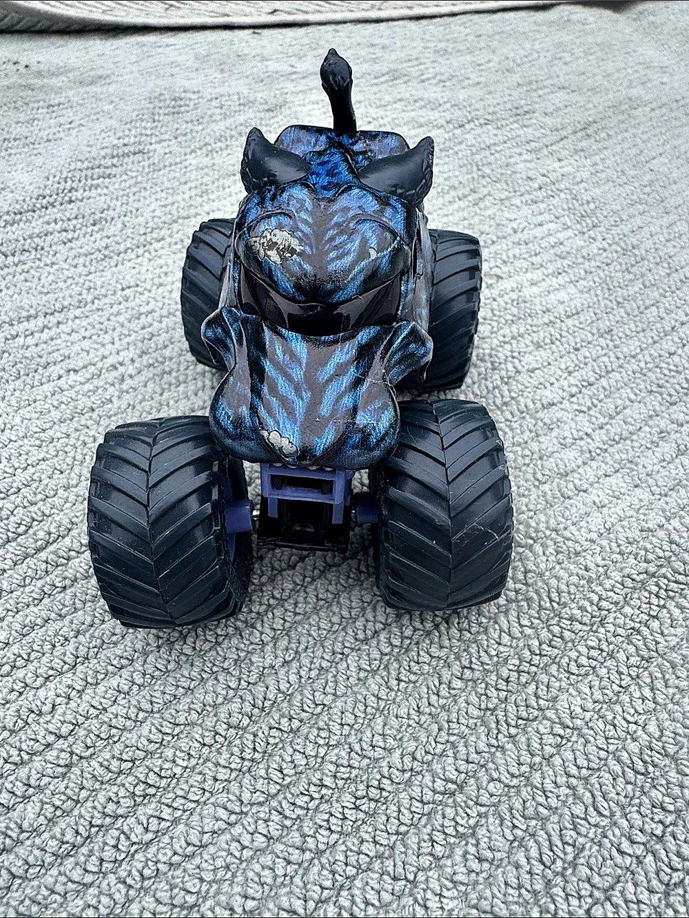 Monster Jam Wolf's Head Monster Truck Blue & Black Toy